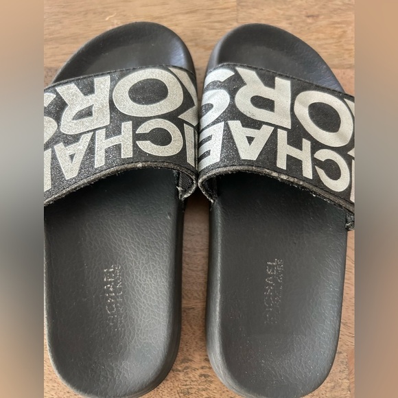 Michael Kors Kids Black Slides size 13C - Picture 3 of 7